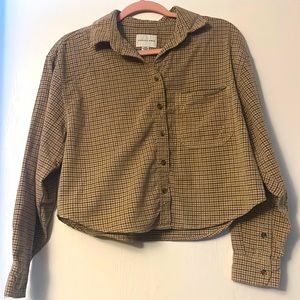 American Eagle. Cropped Plaid Flannel. Size Small in Women’s.